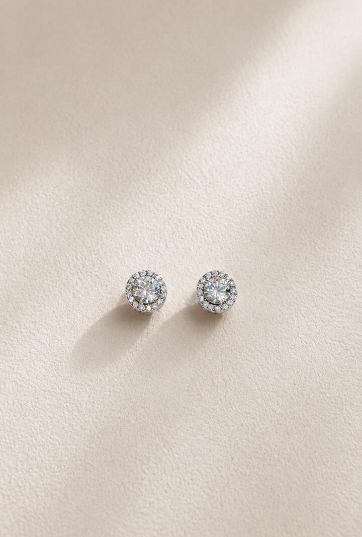 Aretes circulares con borde de circonitas