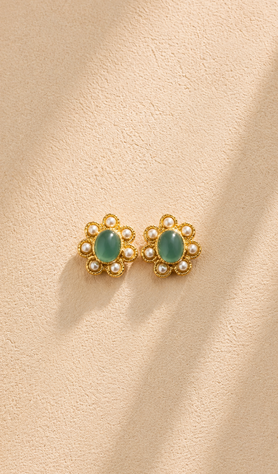Aretes con centro de opalo-C0 Aretes con centro de opalo