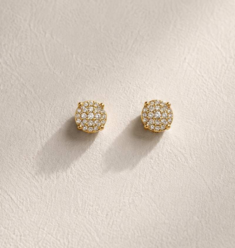 Aretes de moissanite circulares con baño de oro de 18K