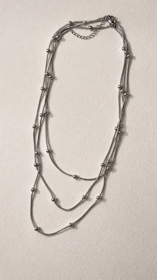 Collar triple plateado