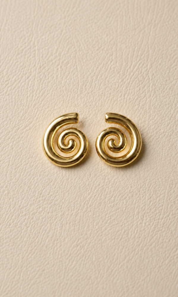Aretes de espiral baño de oro de 18K