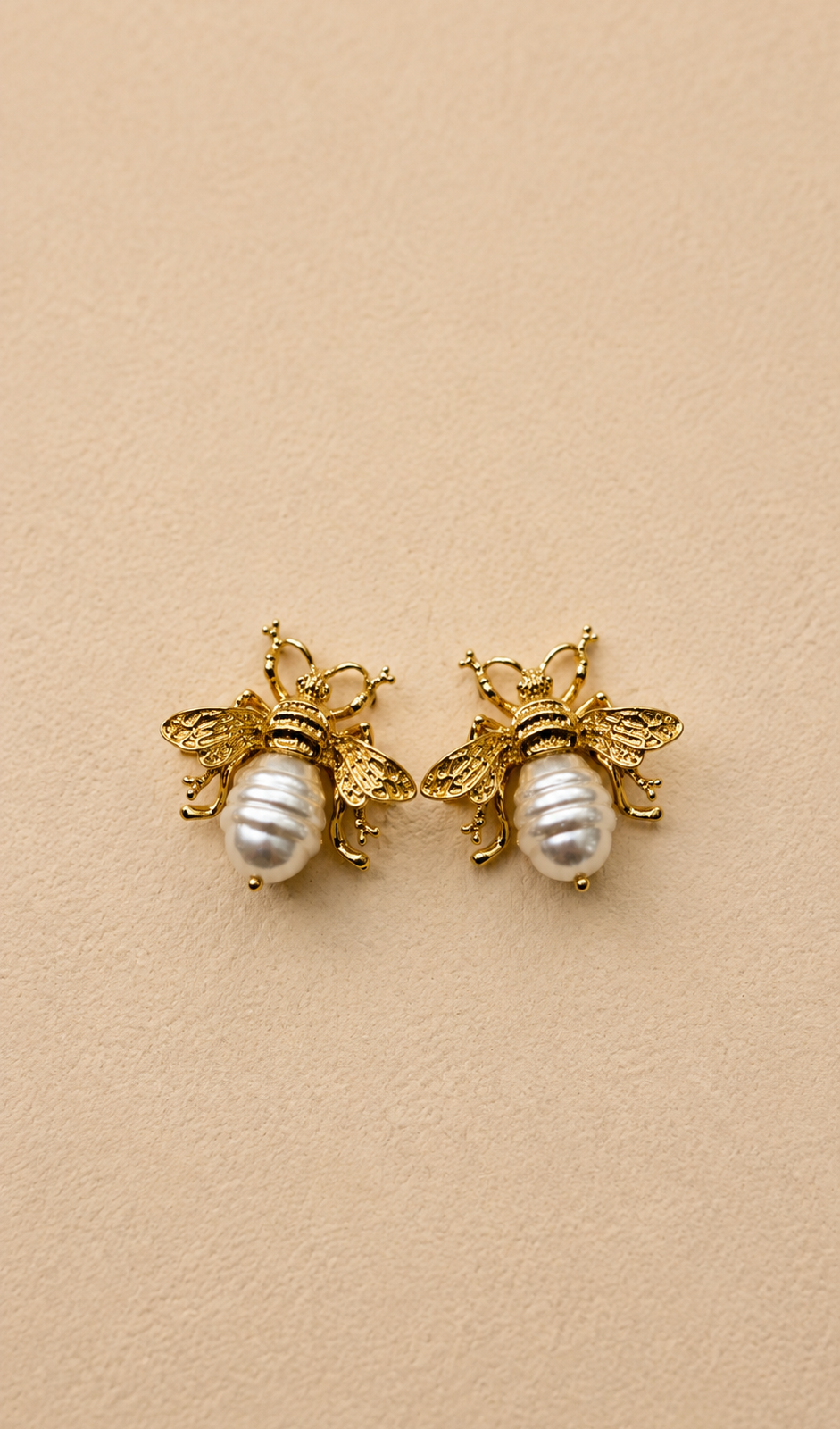 IMG_4461 Aretes de insecto con perla
