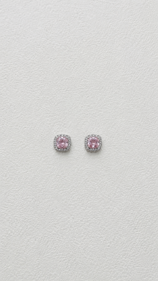 Aretes rosa cuadrados