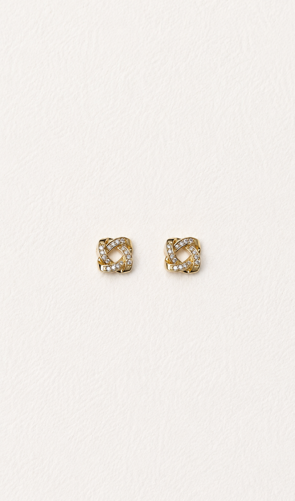 IMG_4511 Aretes de nudo y baño de oro de 18K