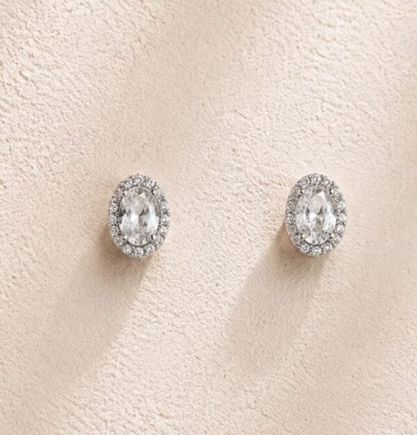 Aretes de piedra y circonitas con baño de oro blanco